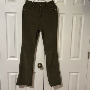 Straight leg high waisted corduroy pants
